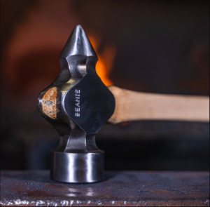 STEVEN BEANIE Diagonal Cross Pain Hammer