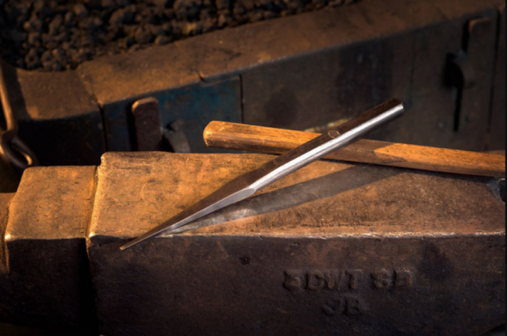 Lochdorn Derik Gardner oval